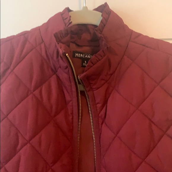 Berry J Crew ruffle quilted vest - Picture 2 of 6